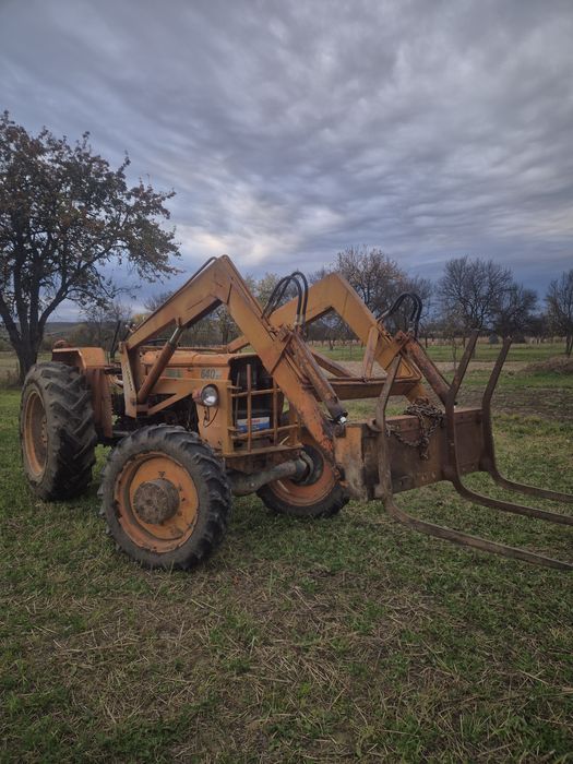 Tractor Fiat 640DTC.