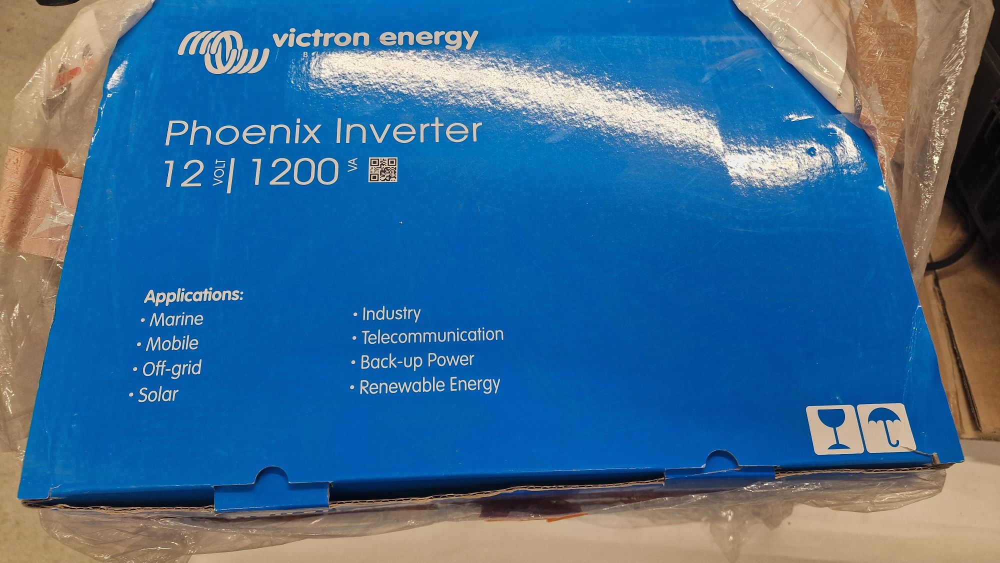 Инвертор пълна синусоида Victron Phoenix 12V 1200VA
