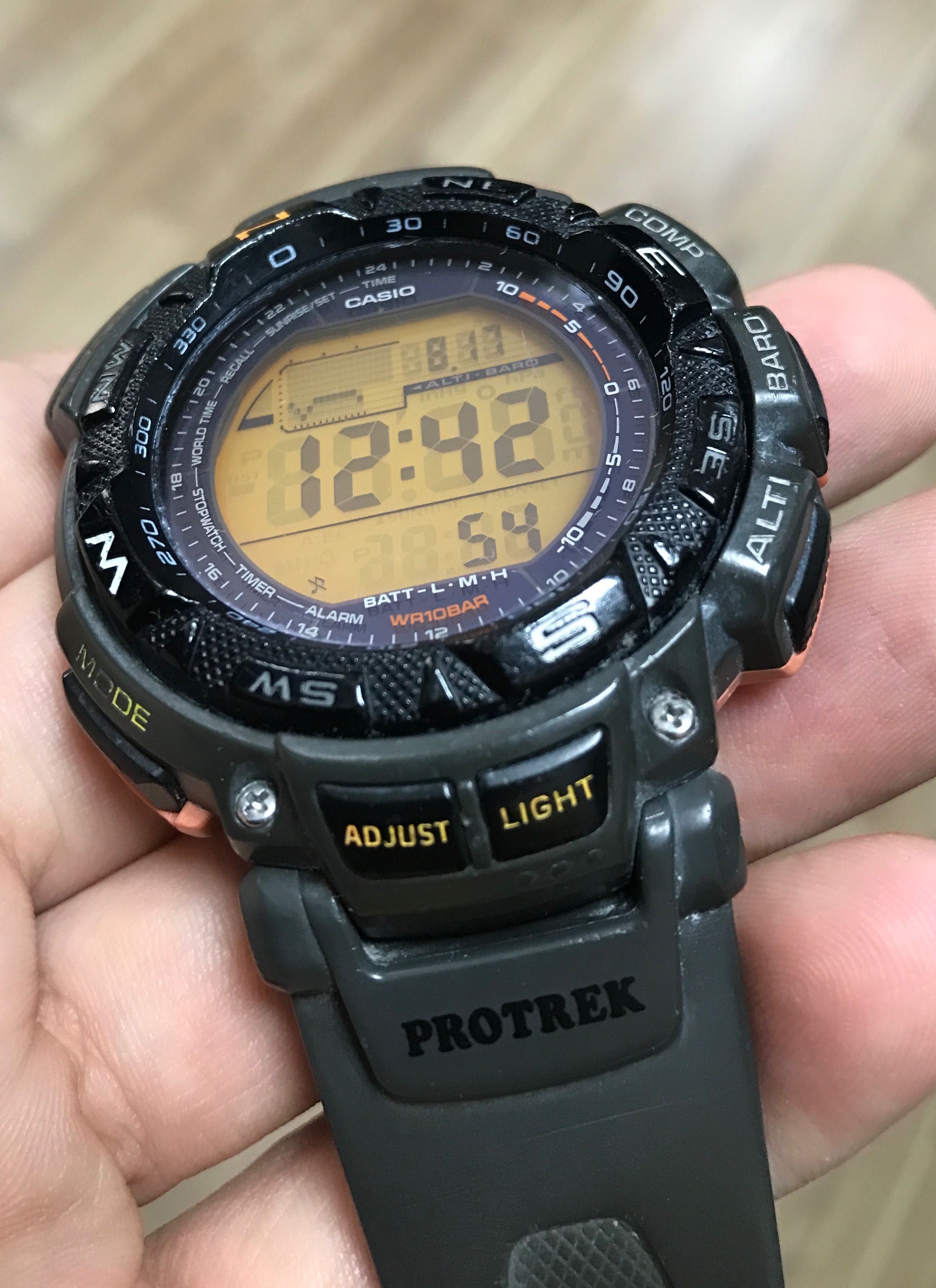 Casio Pro Trek PRG-240 Solar Stainless Компас Алти/Баро Термометър