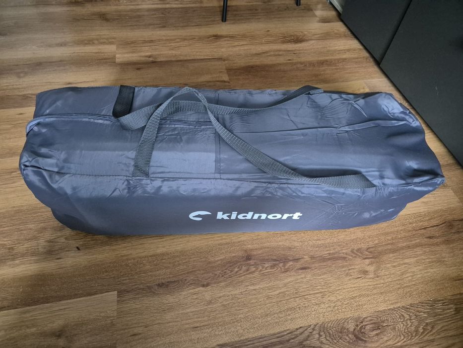 Pătuț pliabil pentru bebelusi