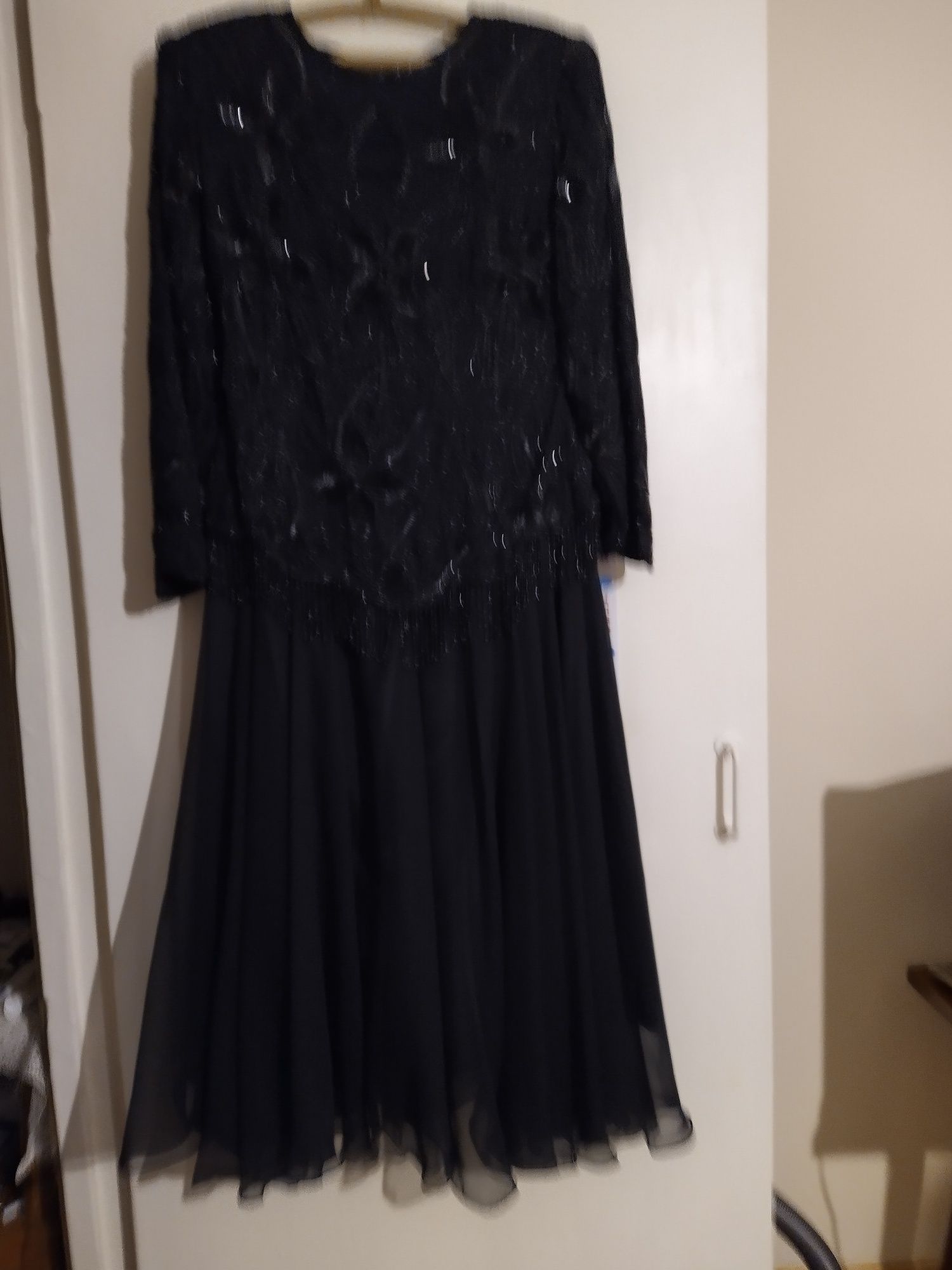 Вечернее платье черное