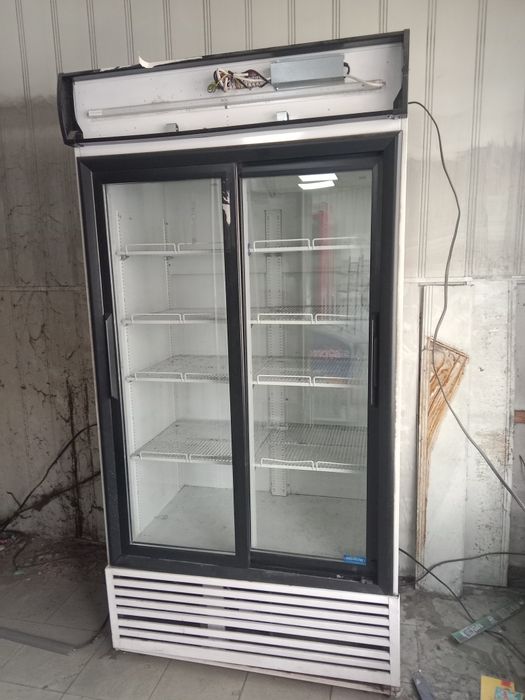 Холодильник б/у в хорошем состоянии