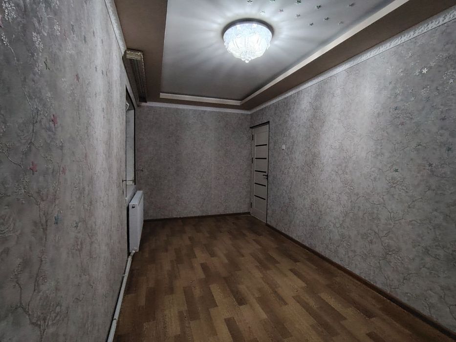 Fargʻona shahar Frunskiy massividagi 2 honali uy.