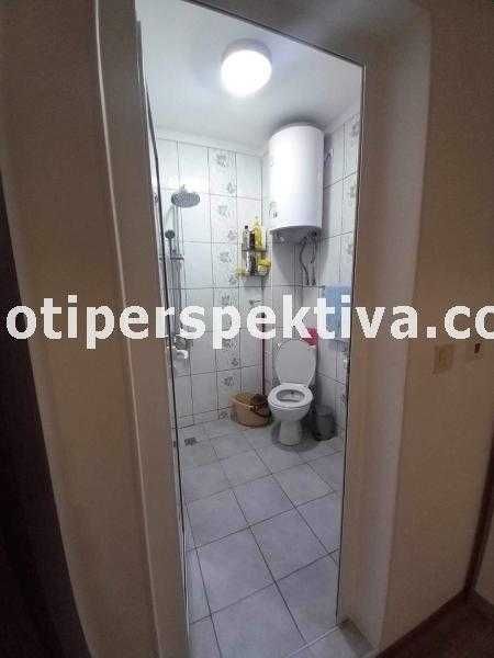 Продава се Тристаен апартамент в Пловдив, Христо Смирненски - 90 кв.м за 1595 €/кв.м - Снимка #8