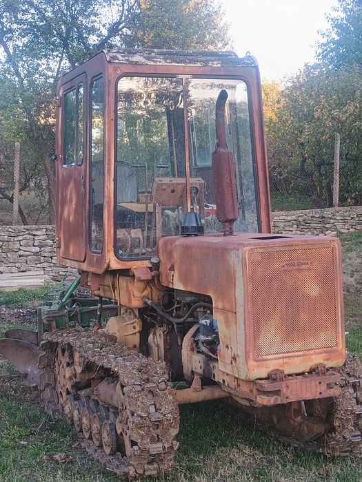 Продавам трактор МТЗ Т-70 2005г.