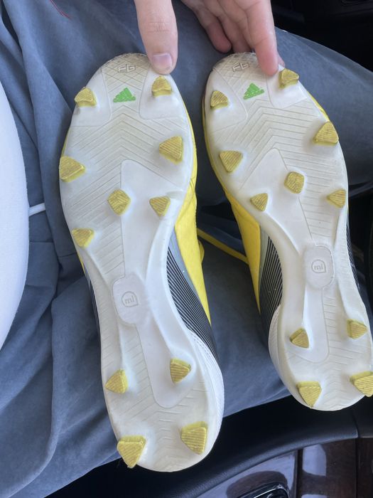 Бутонки adidas f10