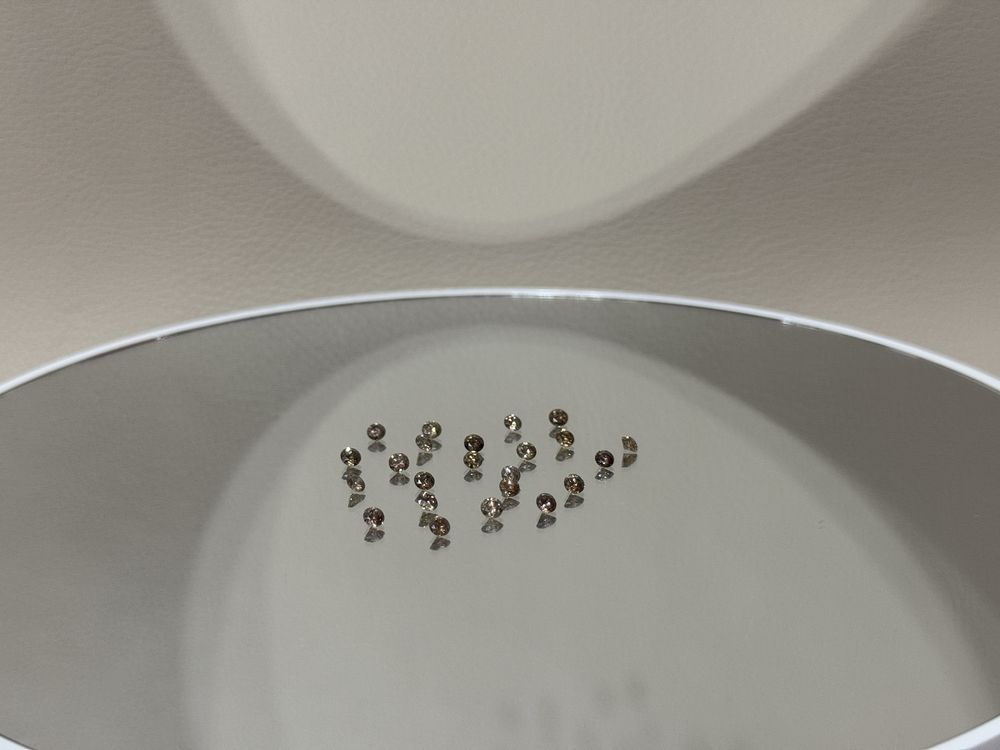 Diamante Naturale 4.43 CT fancy brown si Fancy Dark Gray