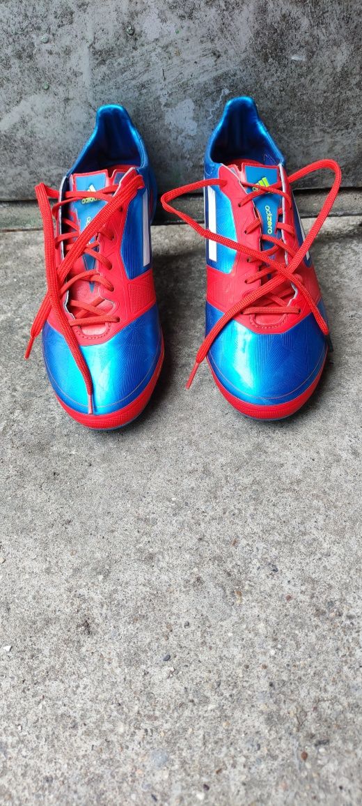 Футболни бутонки Adidas Adizero F-50 + подарък
