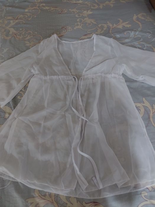 Продам кофты с рванками новые