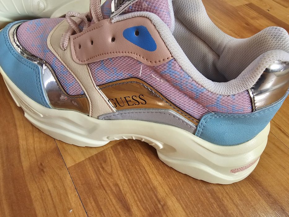 Adidasi Guess Dama