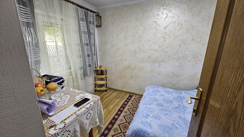 Casa cu gradina centru Mogoșești Siret