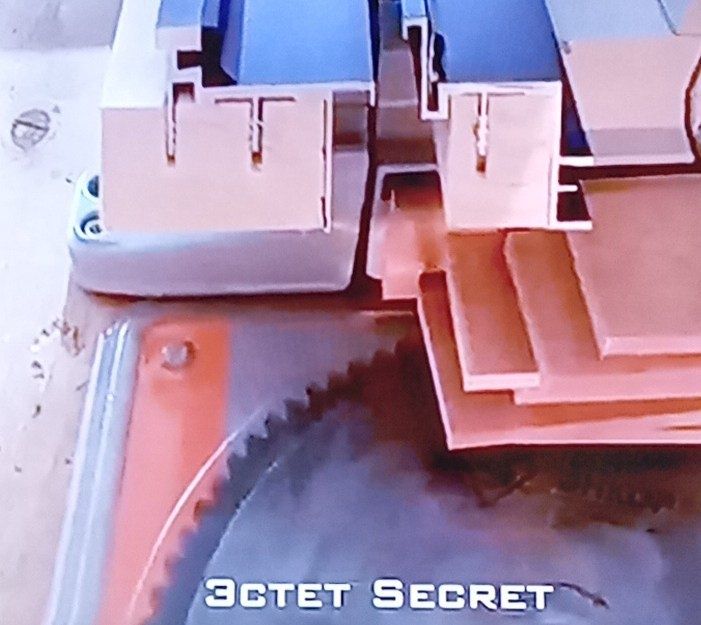 Установка скритих дверей