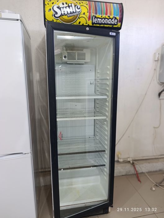 Витринный холодильник