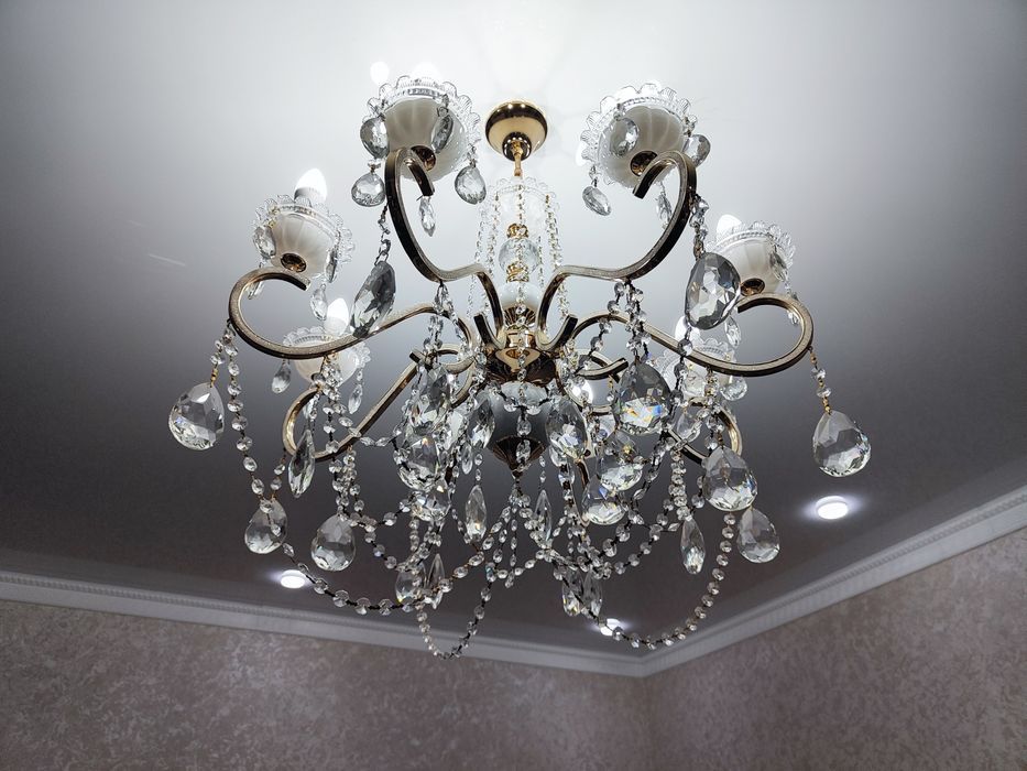 Продаётся люстра. (Сотилади)