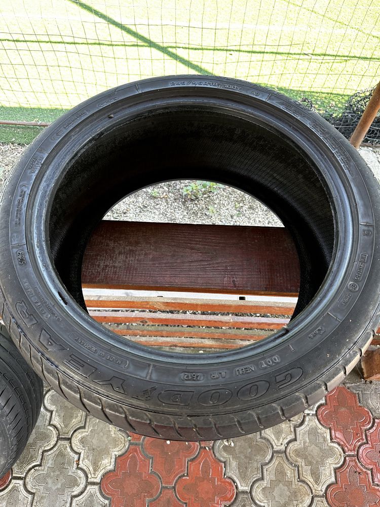 Anvelope vara 245/45/R18