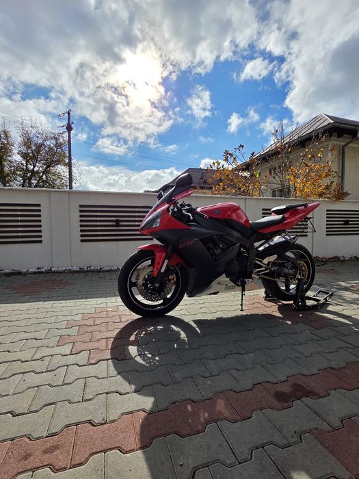 Moto Yamaha R1 2003