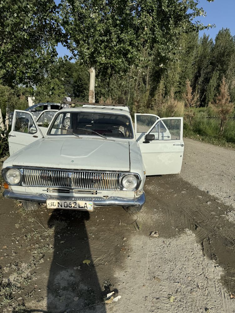 Продам машину газ 24