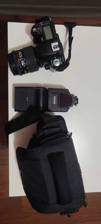 Професионален фотоапарат Nikon D80