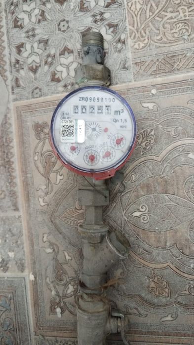 Водяной счётчик горячая и холодная вода