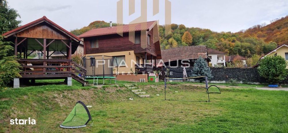 Casă de vânzare P+M, Băița, Baia Mare Priveliște superbă, zonă