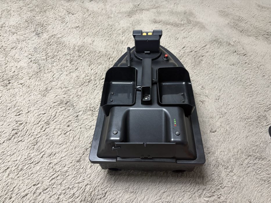 Barcuta Plantat, navomodel, 3 cuve, 2 motorase, GPS, 500 m, autopilot