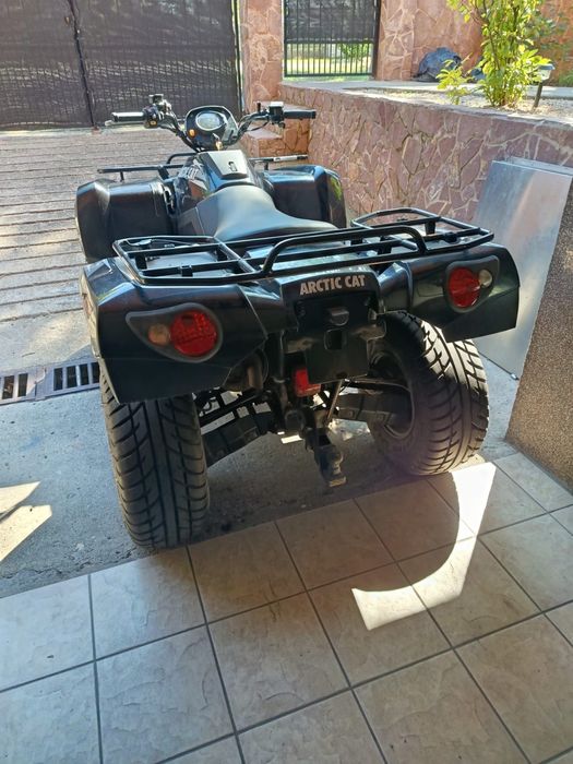 Arctic Cat 550 4x4 an fabricatie 2012