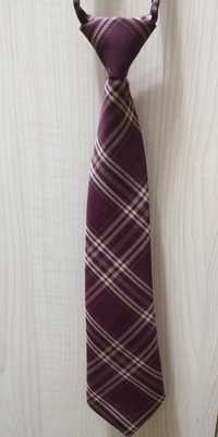 бардовый галстук