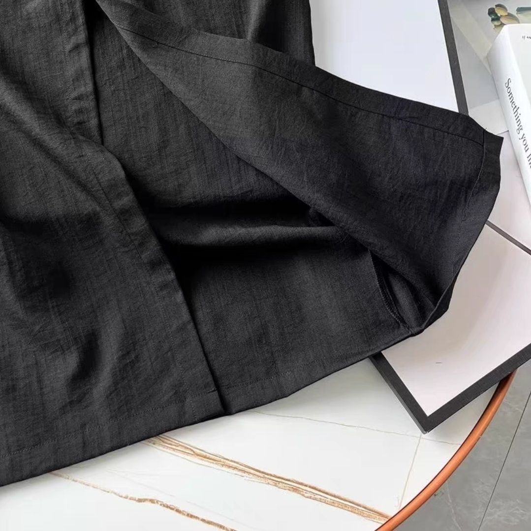 Платье от MassimoDutti.
