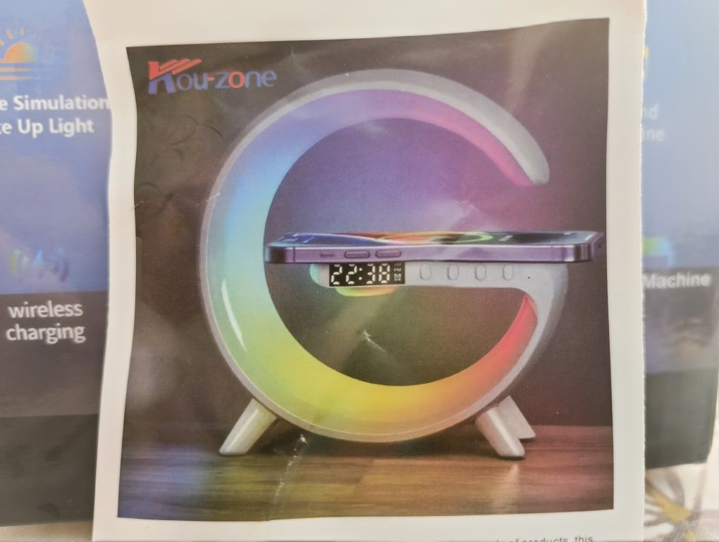 Безжично зарядно с RGB часовник ,будилник с вградена Bluetooth колонка