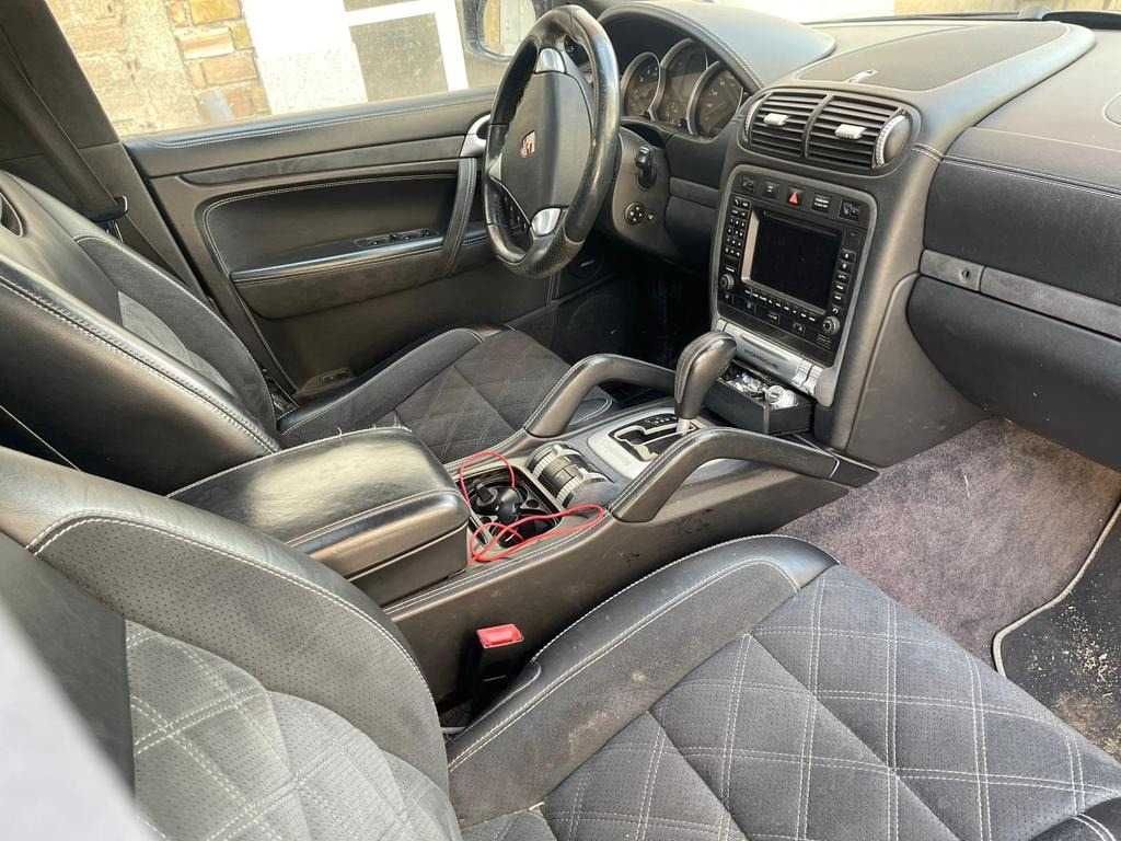 Porsche Cayenne 4,8 s Порше Кайен алкантар панорама