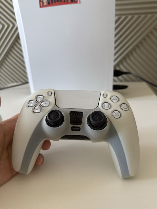 Ps 5, новый. В идеальном состоянии, 6 игр