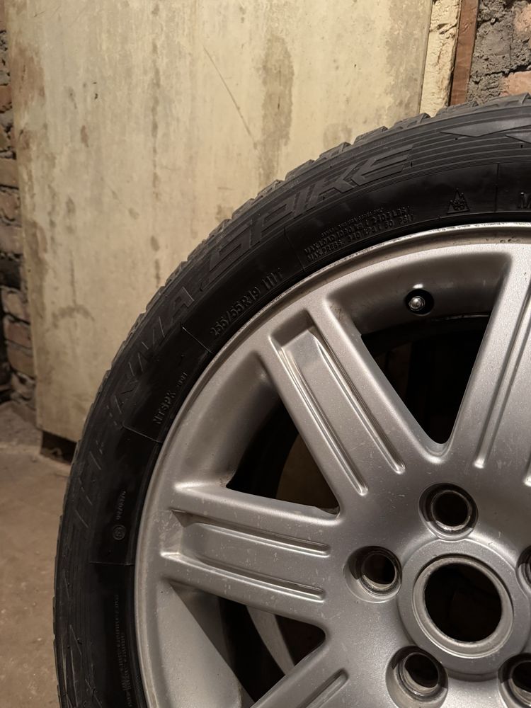 Диски с зимней резиной Land Rover Range Rover R19