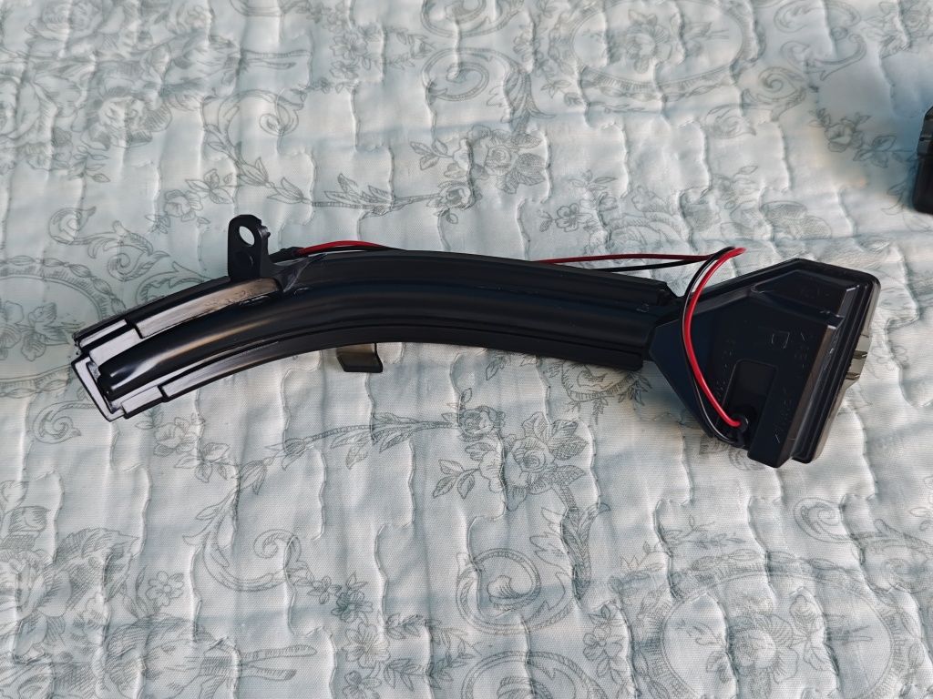 Динамични мигачи бягащи светлини мигач в огледало за BMW F10 F06 F01