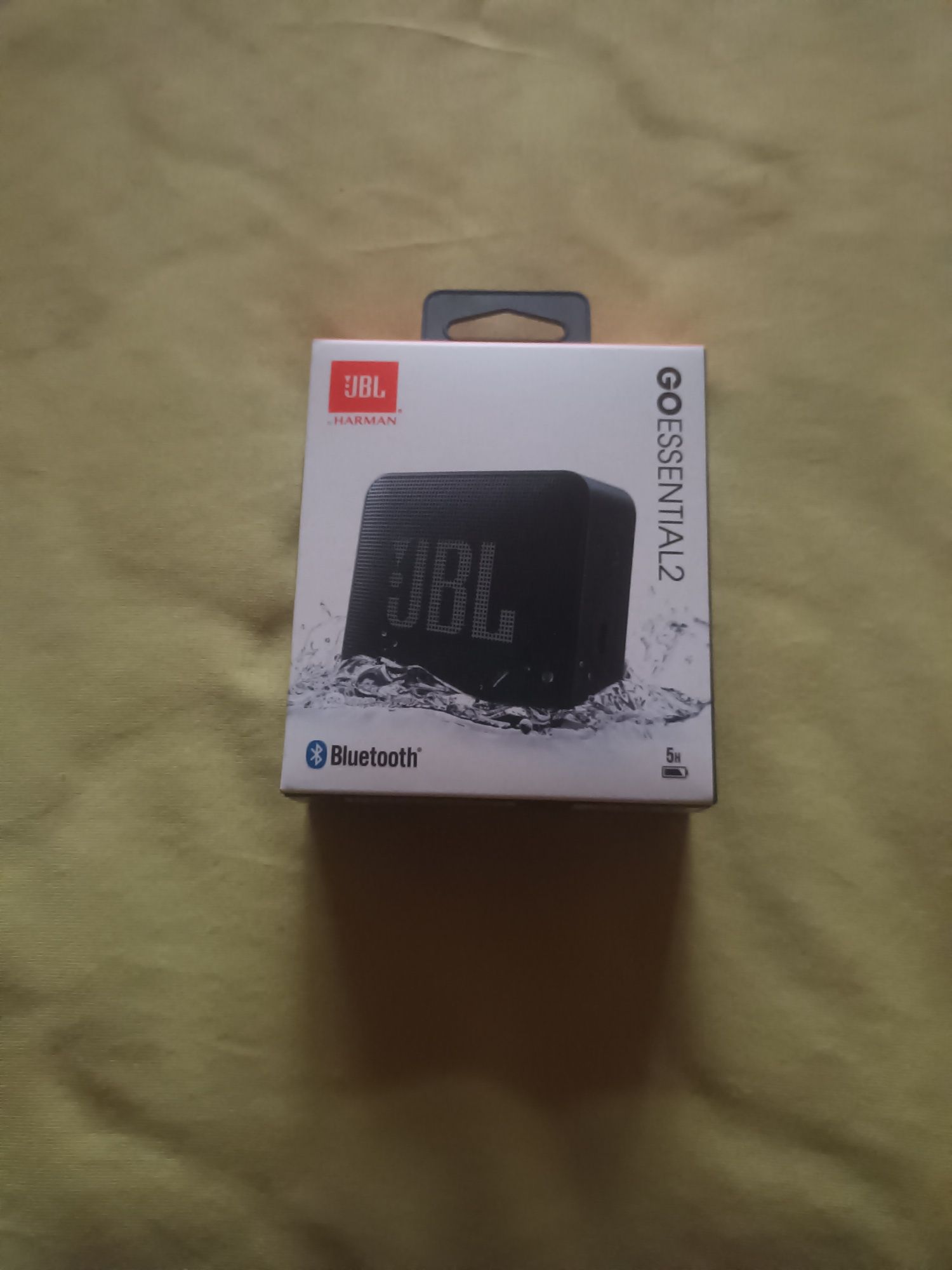 Vând boxă Jbl Go Essential2