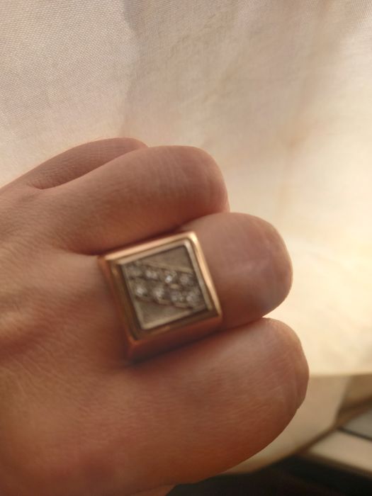 Мужской золотой перстень
