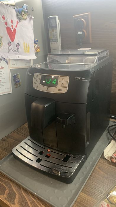 Saeco intelia кафе робот