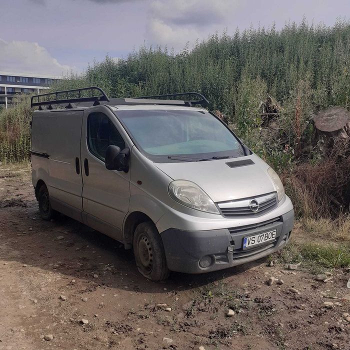 opel vivaro 2010