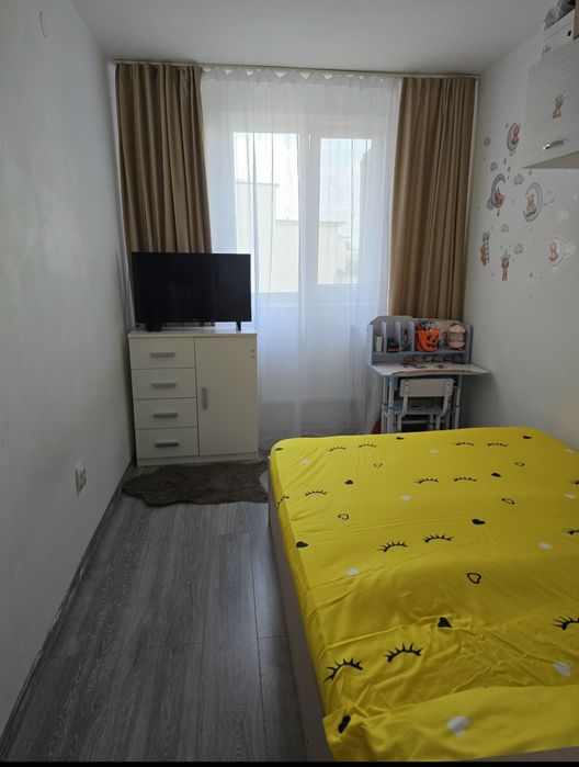 Vand apartament 3  camere Trivale complex 1 etaj 3