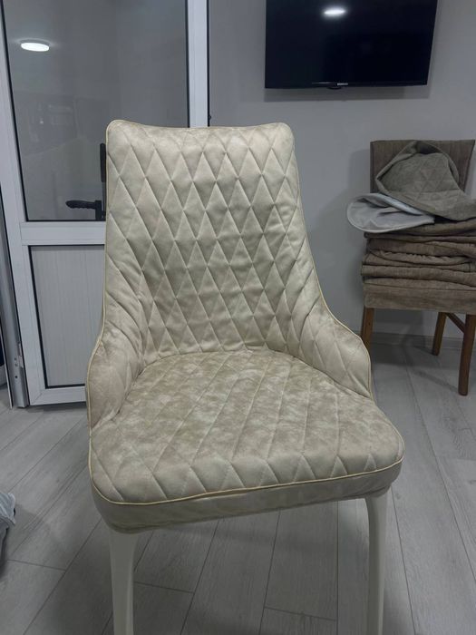 Har turdagi stullar uchun chexol