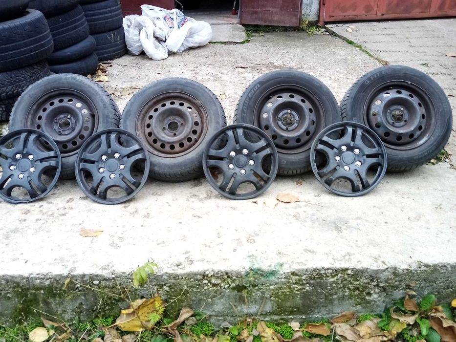 Гуми с джанти 4 броя.