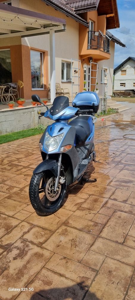 Scuter kymco agility 150