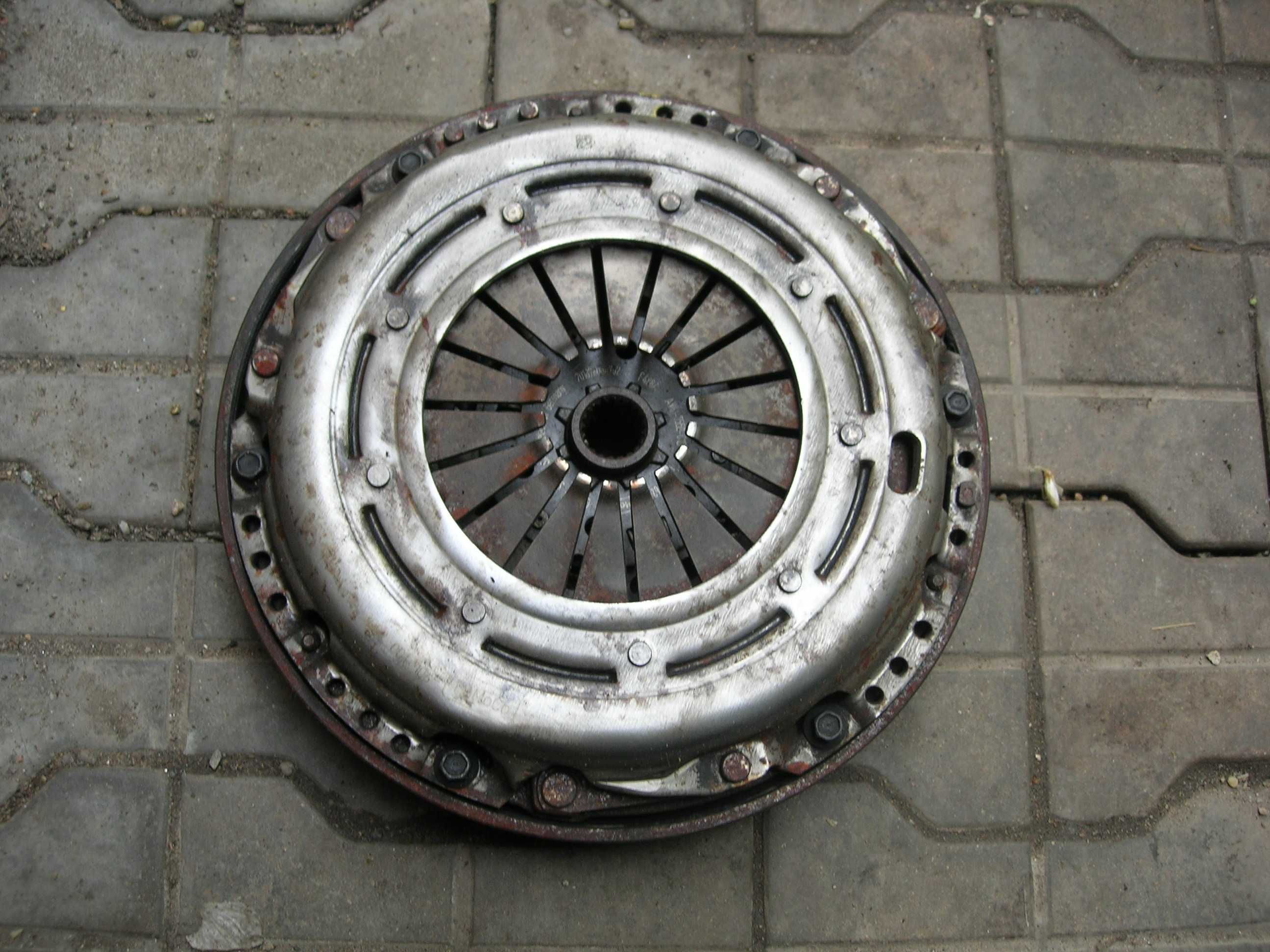 Kit / chit ambreiaj Ford Focus 3, 1.6TDCI, cod motor: T1DB, an 2013