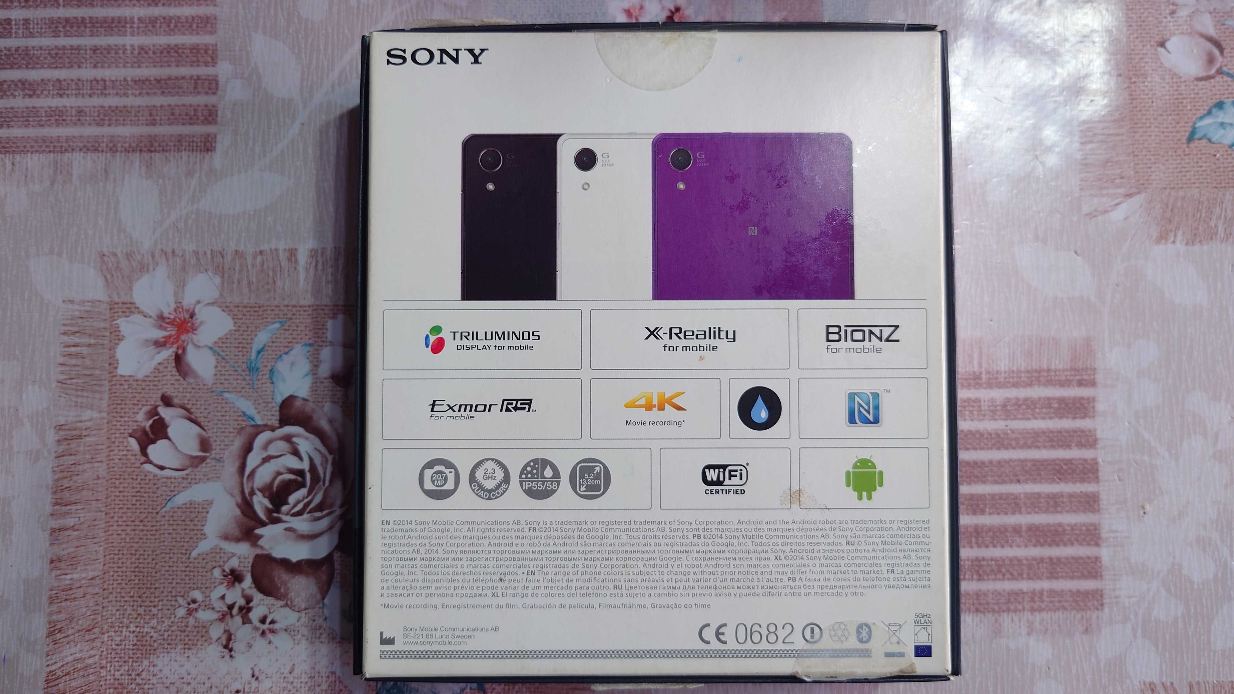 Sony Xperia Z2 в идеальном состоянии, полная комплектация.