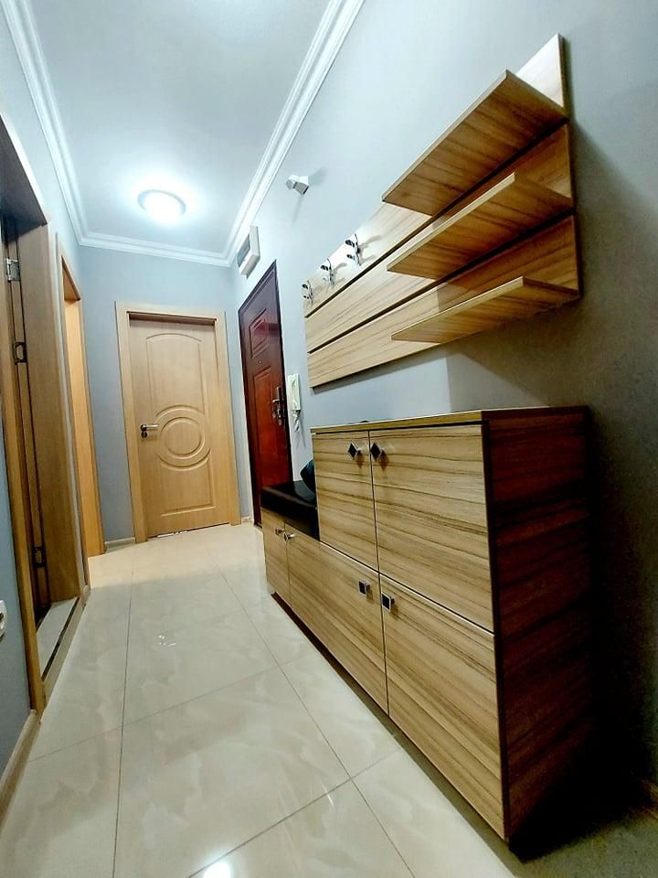 Дава се под наем Двустаен апартамент в Бургас, Център - 80 кв.м за 765 € - Снимка #4