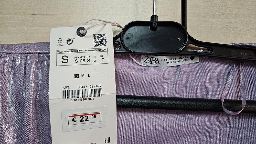 Top Zara cu efect sclipitor