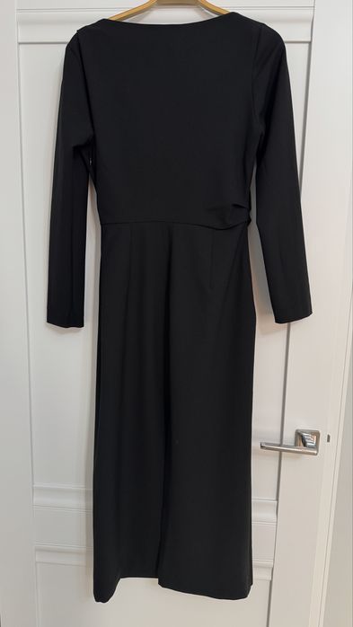 Черное платье от Massimo Dutti