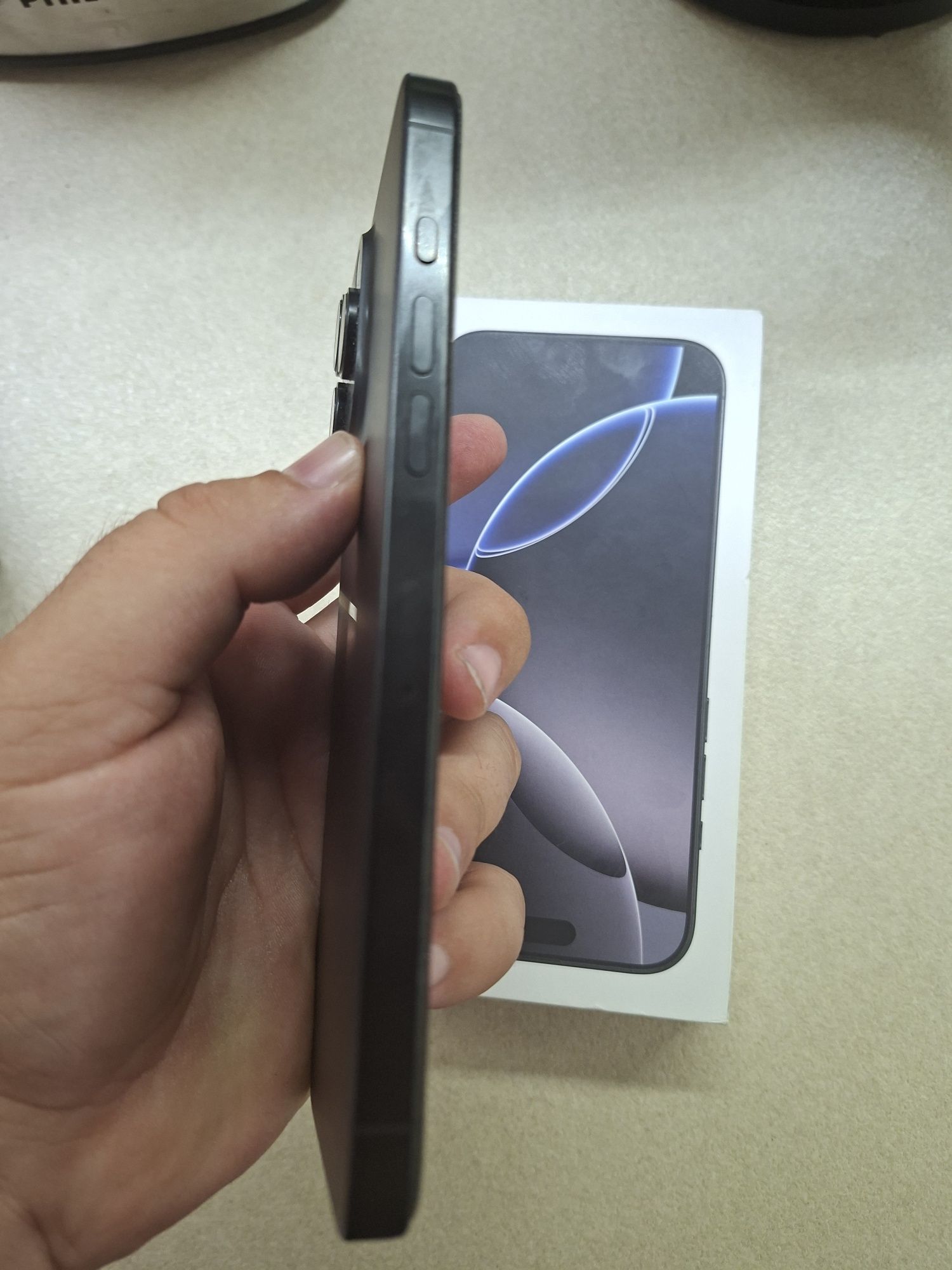 КАТО НОВ IPhone 16 pro max 256gb черен