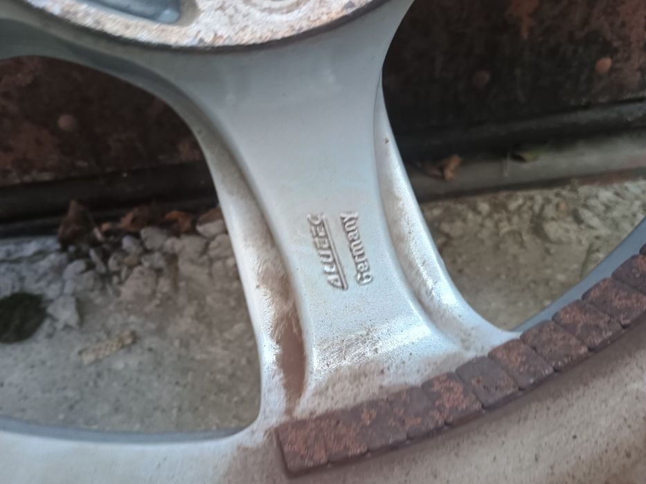 Vând roți vw Tuareg