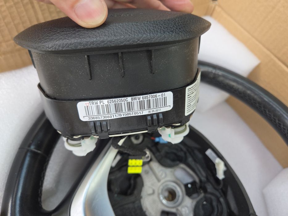 Volan sport cu padele BMW F30/ F31 - 2017