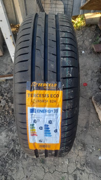 Продам шино 175/65/14